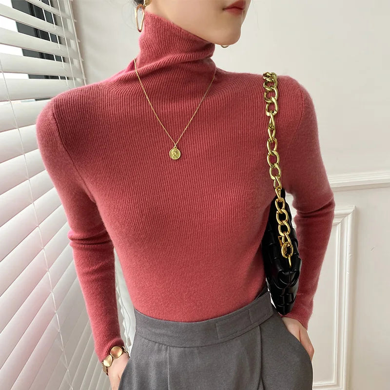 Luna Wool Turtleneck