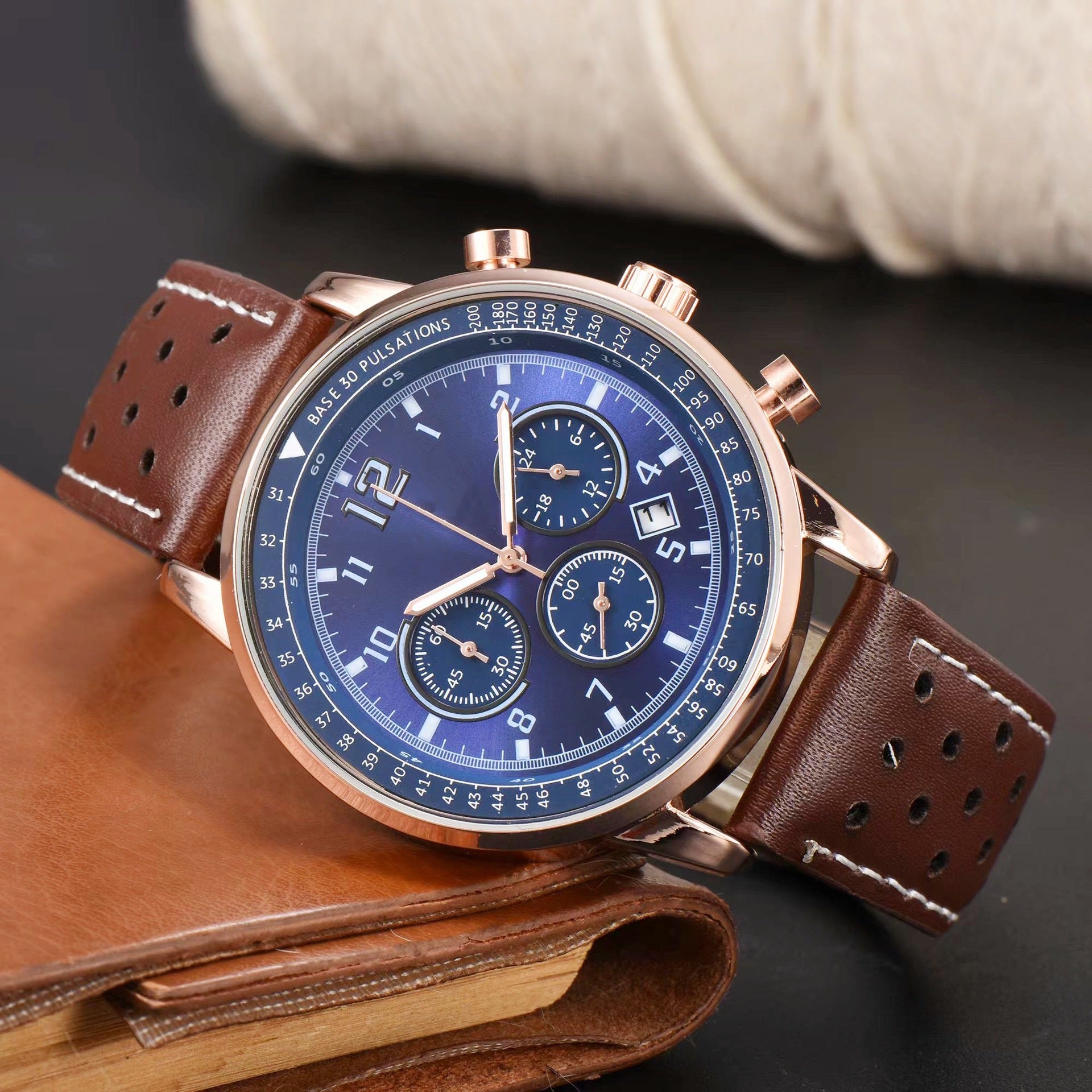 ASTORIO CLASSIC WATCH