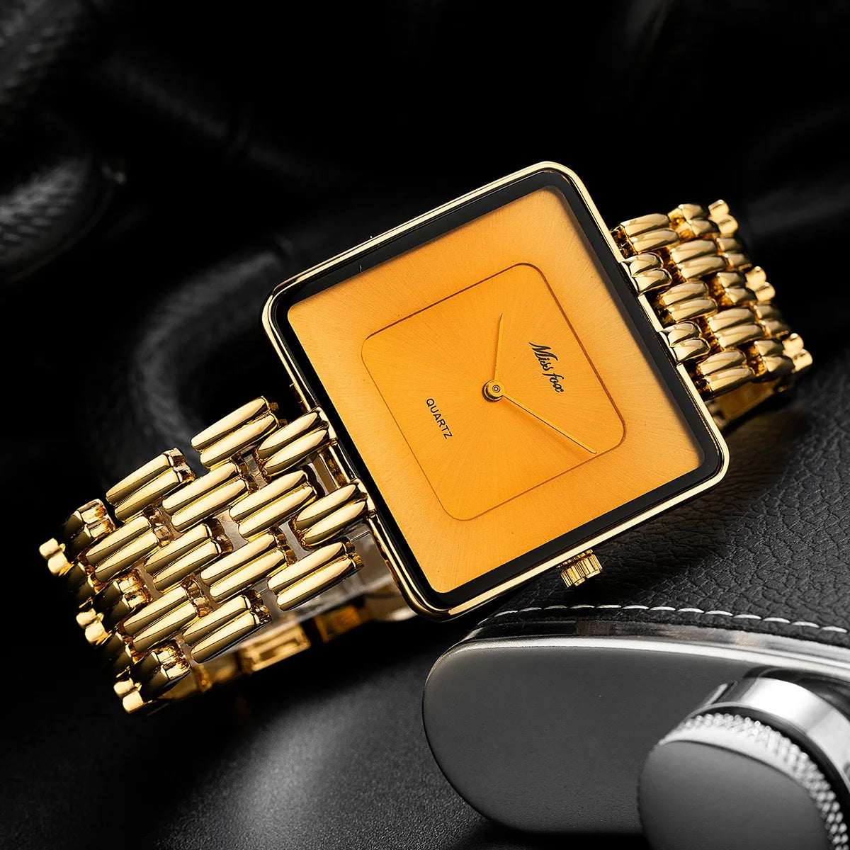 AUROLIC SQUARE WATCH