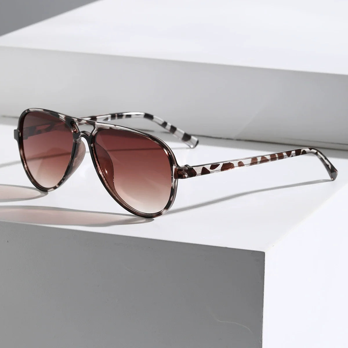 HAVANA TINTED SUNGLASSES