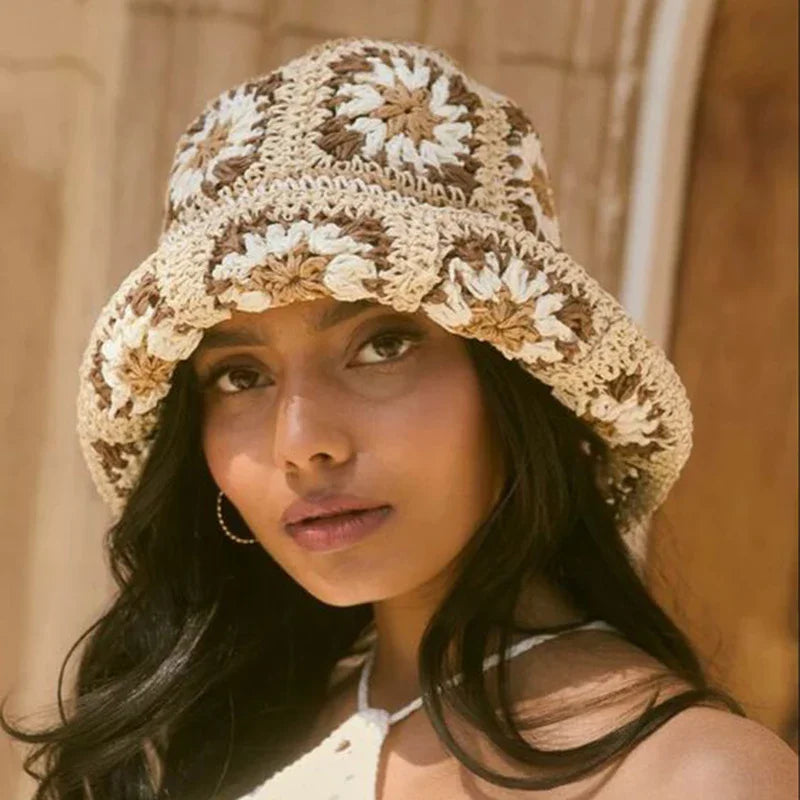 SUNNY LOOP CROCHET HAT