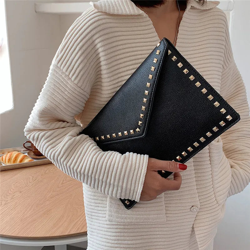 Milano Rivet Clutch