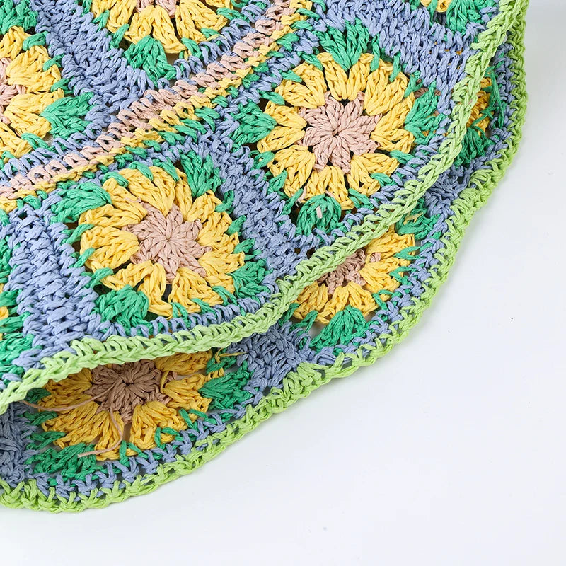 SUNNY LOOP CROCHET HAT